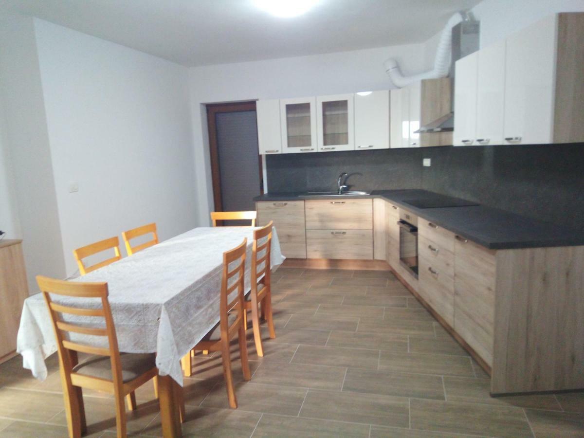 Apartmaji Matazin Crni Kal Exterior photo